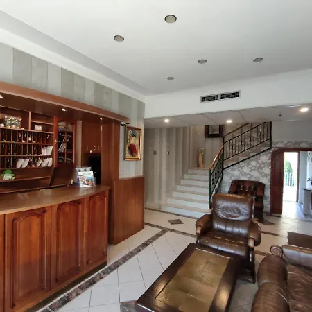 ホテル Fortuna ミシュコルツ