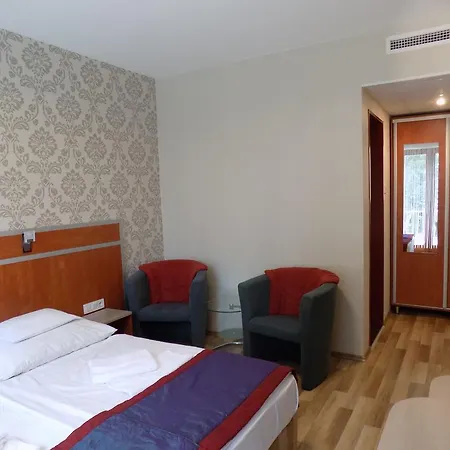 Fortuna Hotel 3*